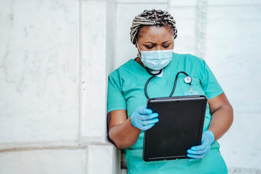 How to Get a Nursing Job in the UK From Nigeria
